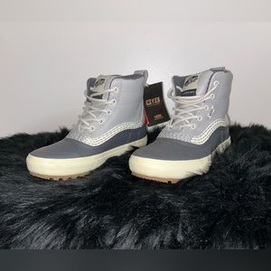 Van’s Standard Mid MTE Boots